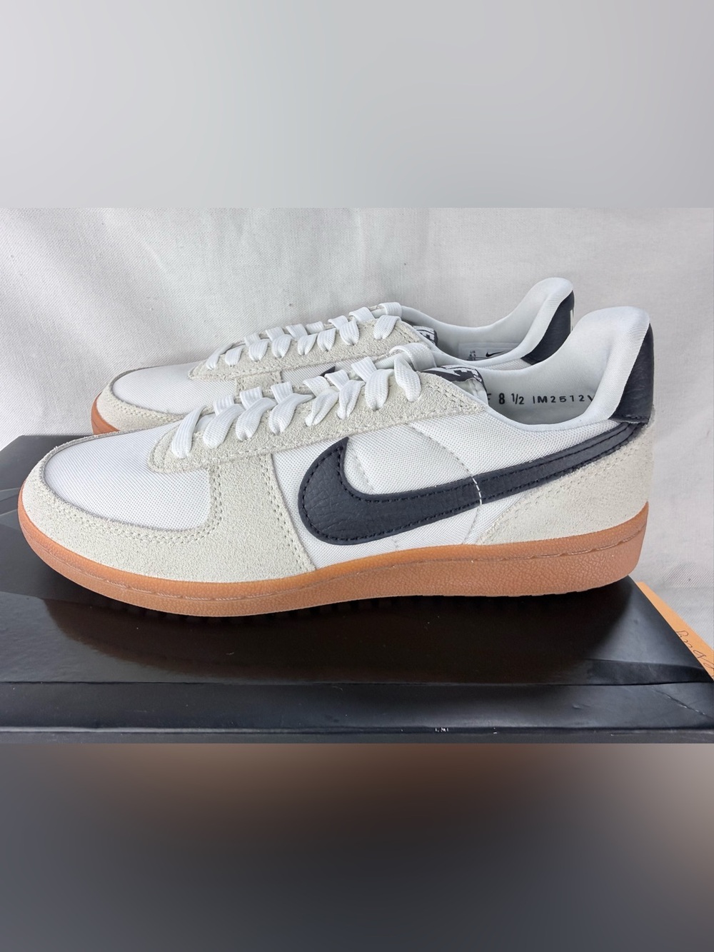 Women’s Nike Field General Low-Top Sneakers in White, Black & Gum NEW